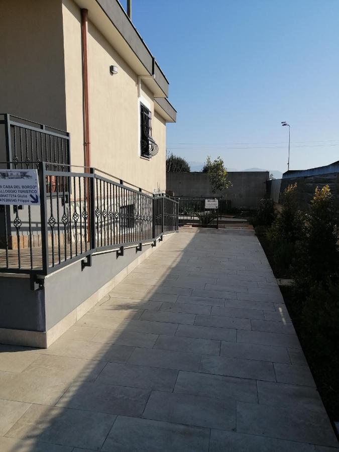 La Casa Del Borgo-Intero Appartamento Латина Экстерьер фото