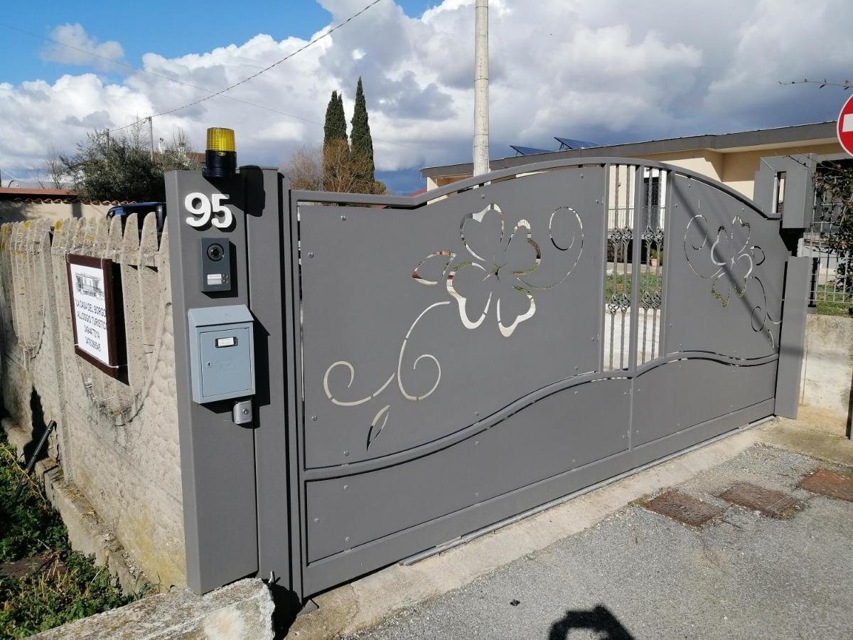 La Casa Del Borgo-Intero Appartamento Латина Экстерьер фото